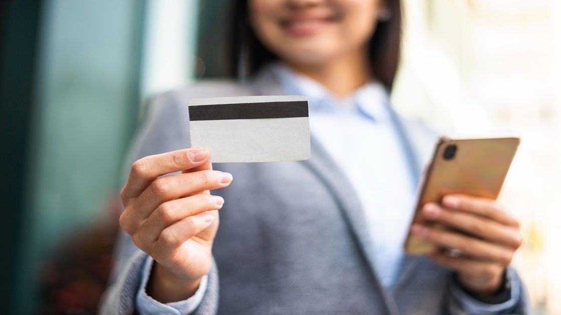 Debit Card Hotlisting: What It Means and How to Do It Quickly?