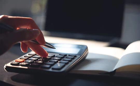 why-savings-account-is-better-than-keeping-cash-at-home